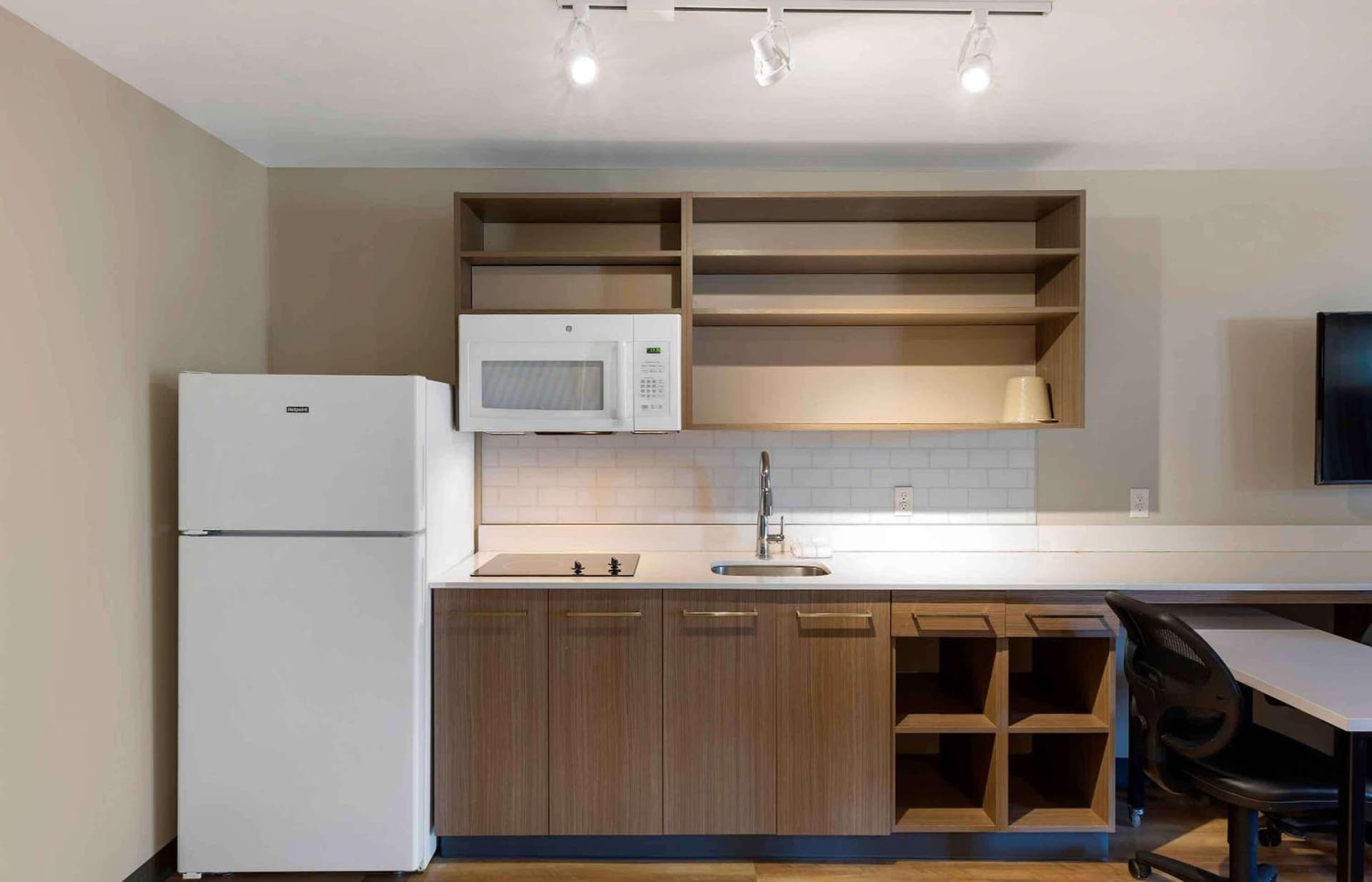 Extended Stay America Premier Suites - Providence - East Providence gallery photo in East Providence, RI — image 61