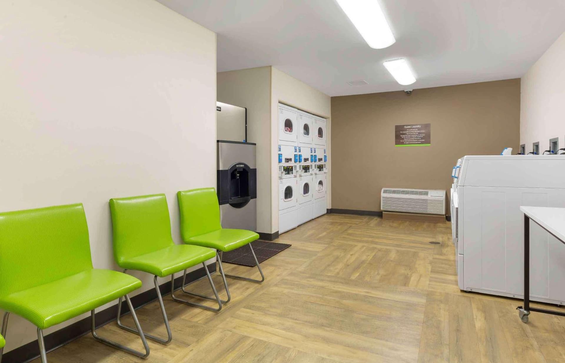 Extended Stay America Premier Suites - Providence - East Providence gallery photo in East Providence, RI — image 29