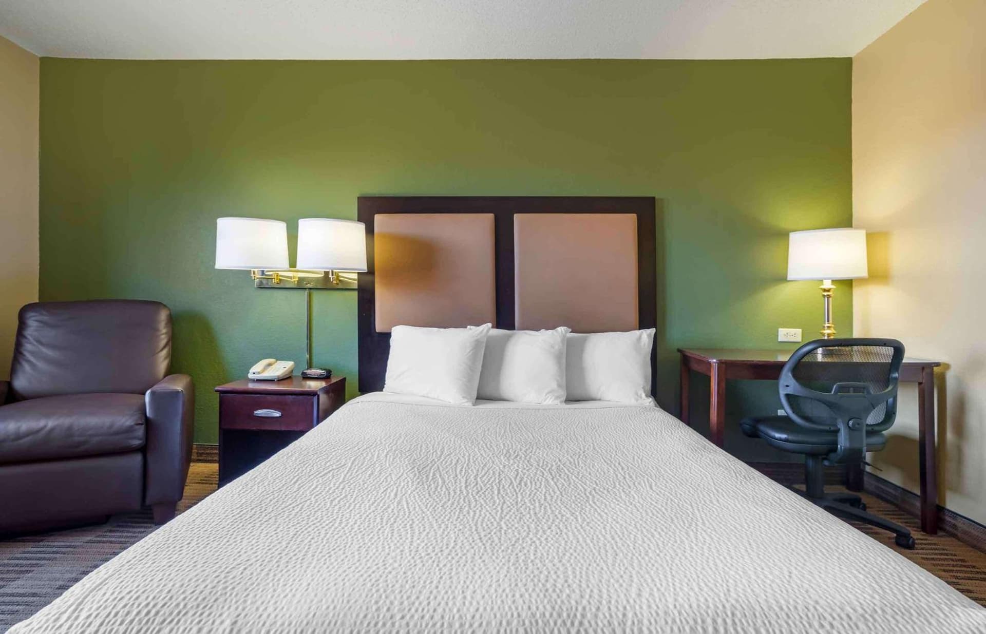 Extended Stay America Suites - Frederick - Westview Dr gallery photo in Frederick, MD — image 42