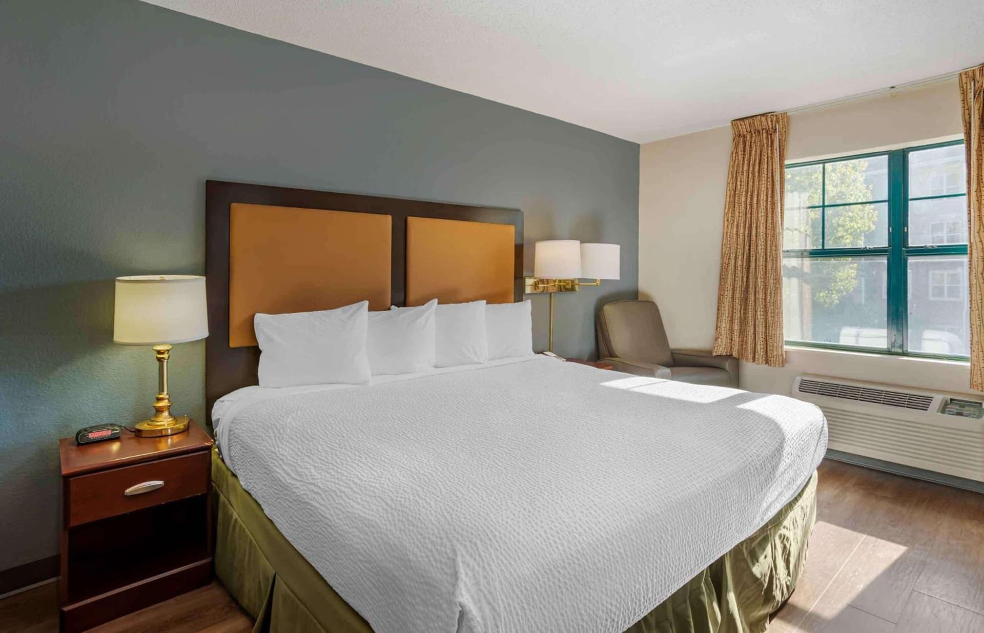 Extended Stay America Suites - Frederick - Westview Dr gallery photo in Frederick, MD — image 23