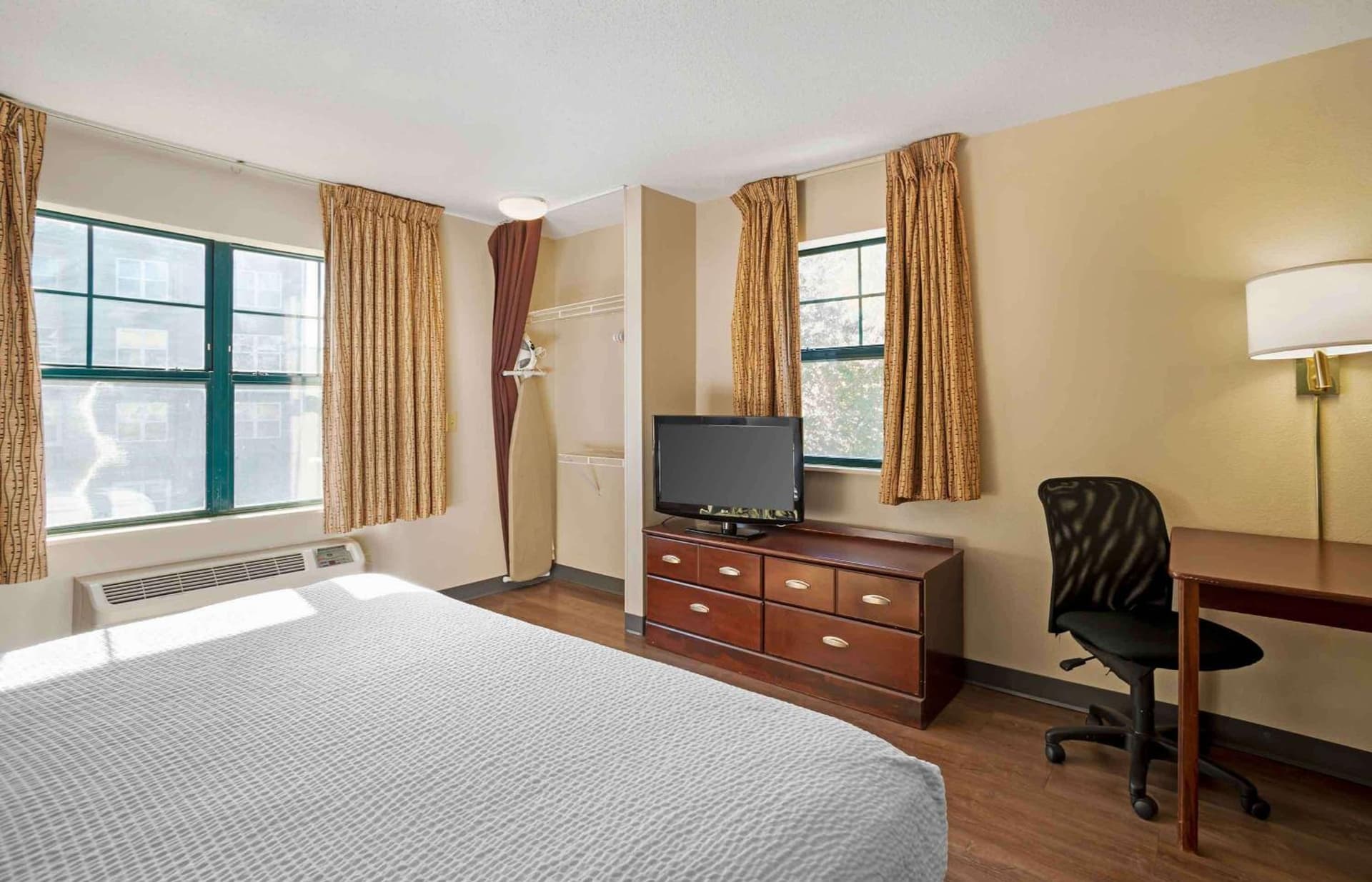 Extended Stay America Suites - Frederick - Westview Dr gallery photo in Frederick, MD — image 27