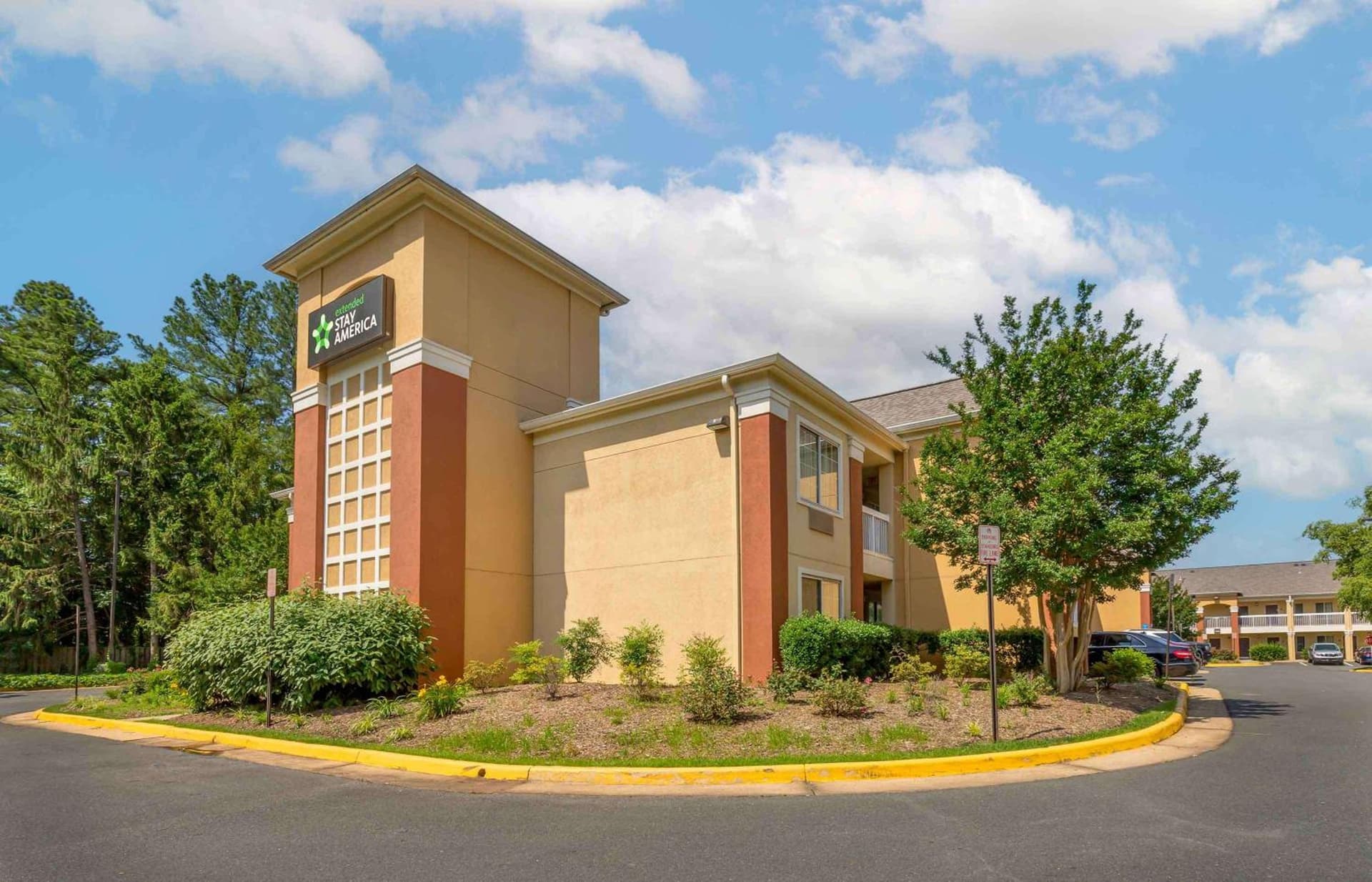 Extended Stay America Select Suites - Washington, DC - Sterling - Dulles property views in Sterling, VA — gallery photo 3