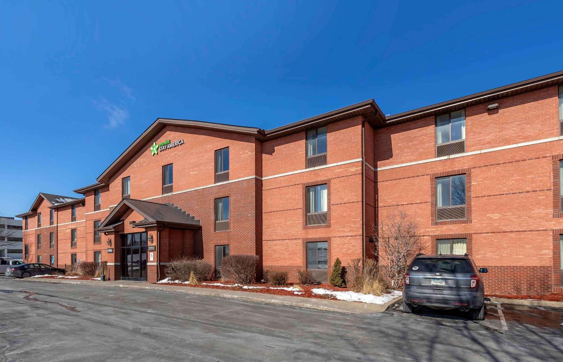 Extended Stay America Select Suites - Des Moines - West Des Moines interior in Clive, IA — gallery photo 2