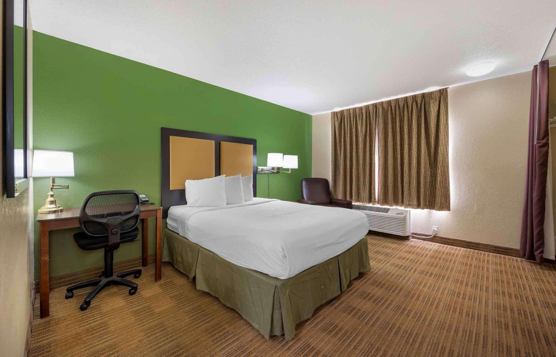 Extended Stay America Suites - Champaign - Urbana gallery photo in Champaign, IL — image 6