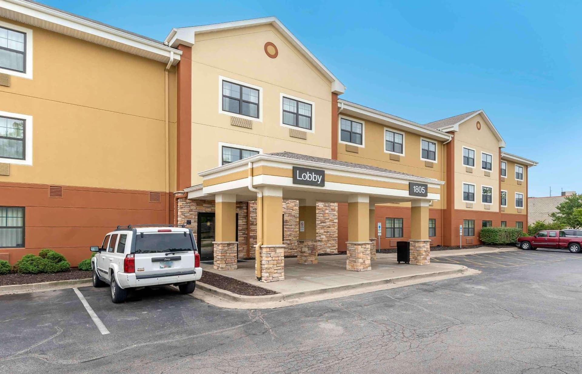 Extended Stay America Suites - Bloomington - Normal property views in Bloomington, IL — gallery photo 3