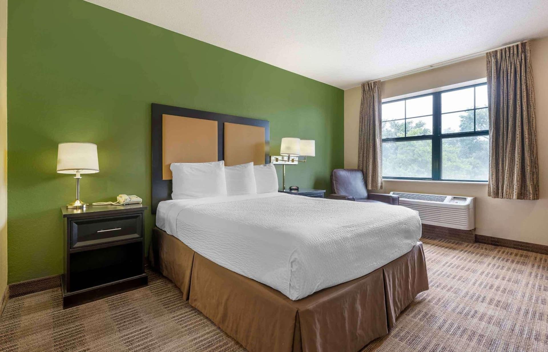 Extended Stay America Suites - Bloomington - Normal interior in Bloomington, IL — gallery photo 2