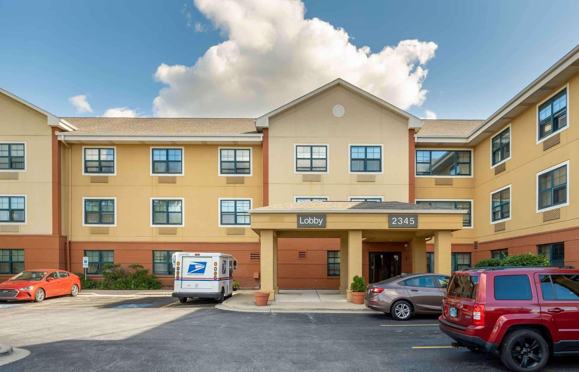 Extended Stay America Select Suites - Chicago - Darien interior in Lemont, IL — gallery photo 2
