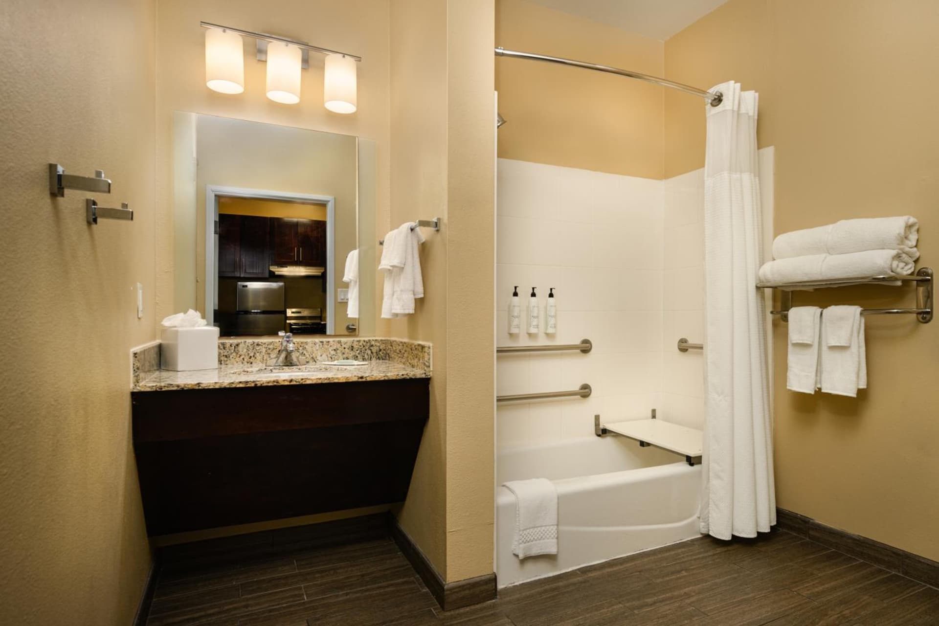 TownePlace Suites by Marriott Houston Galleria Area interior in Houston, TX — gallery photo 2