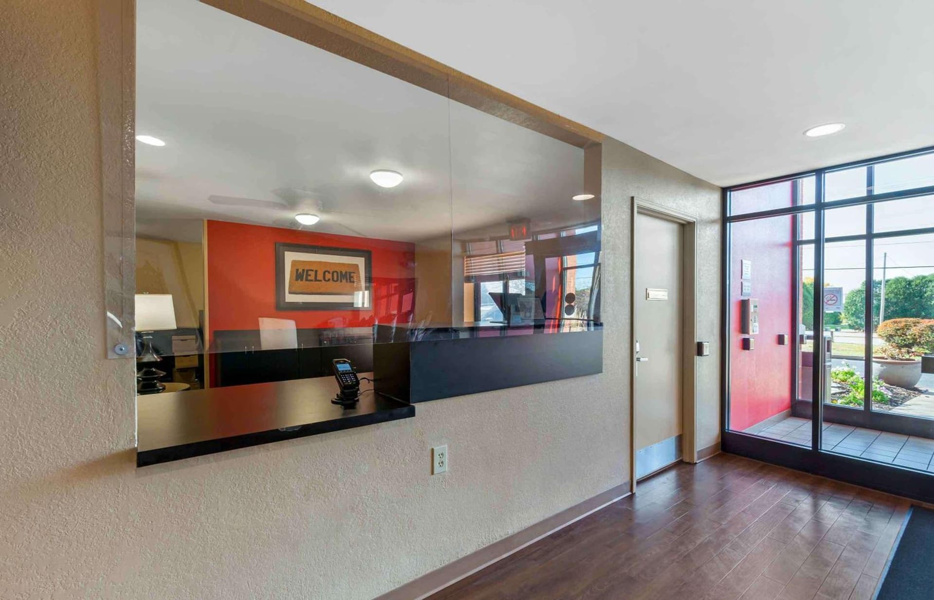 Extended Stay America Select Suites - Rockford - State Street gallery photo in Rockford, IL — image 6