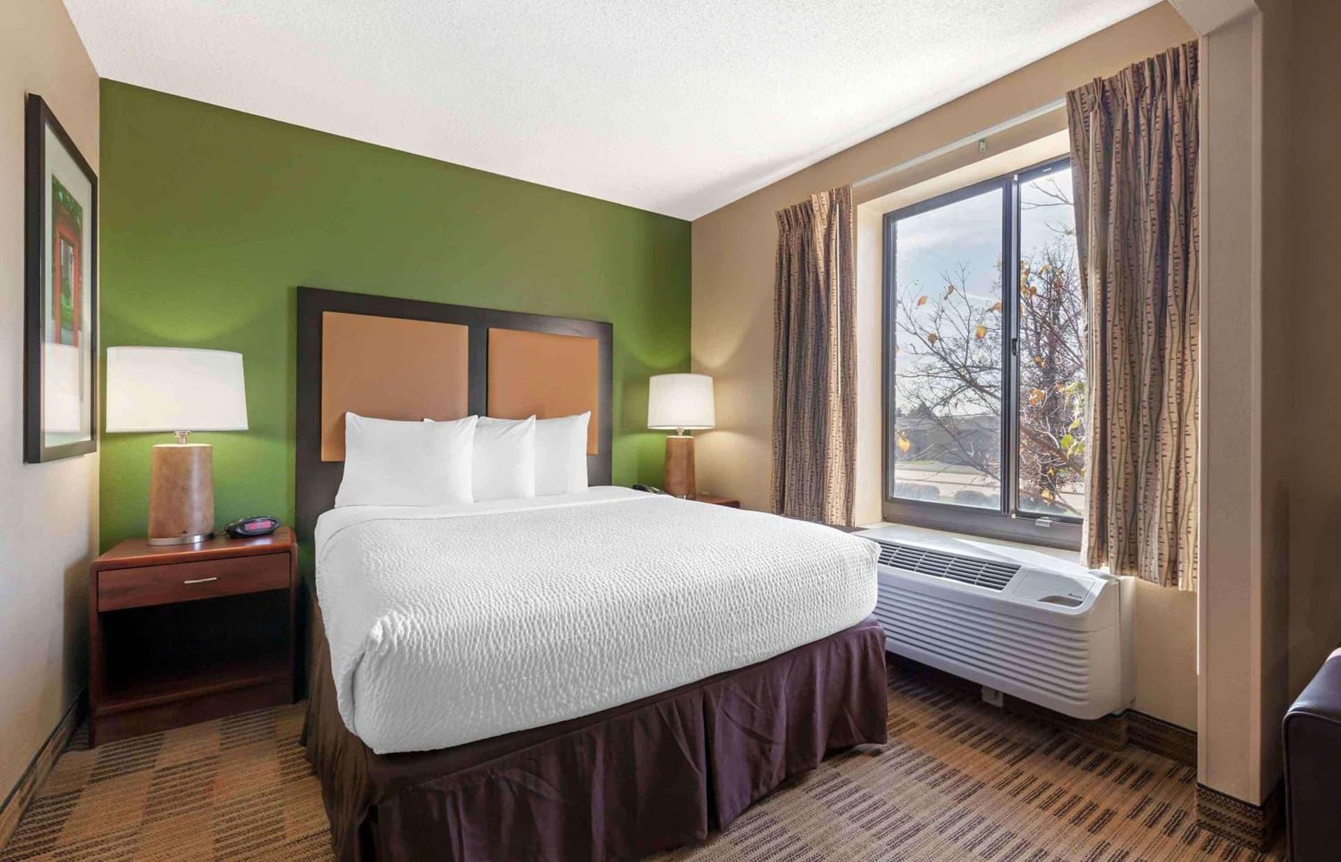 Extended Stay America Select Suites - Rockford - State Street gallery photo in Rockford, IL — image 41