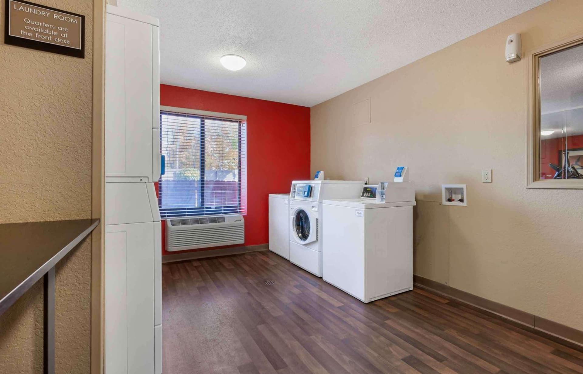 Extended Stay America Select Suites - Rockford - State Street gallery photo in Rockford, IL — image 58
