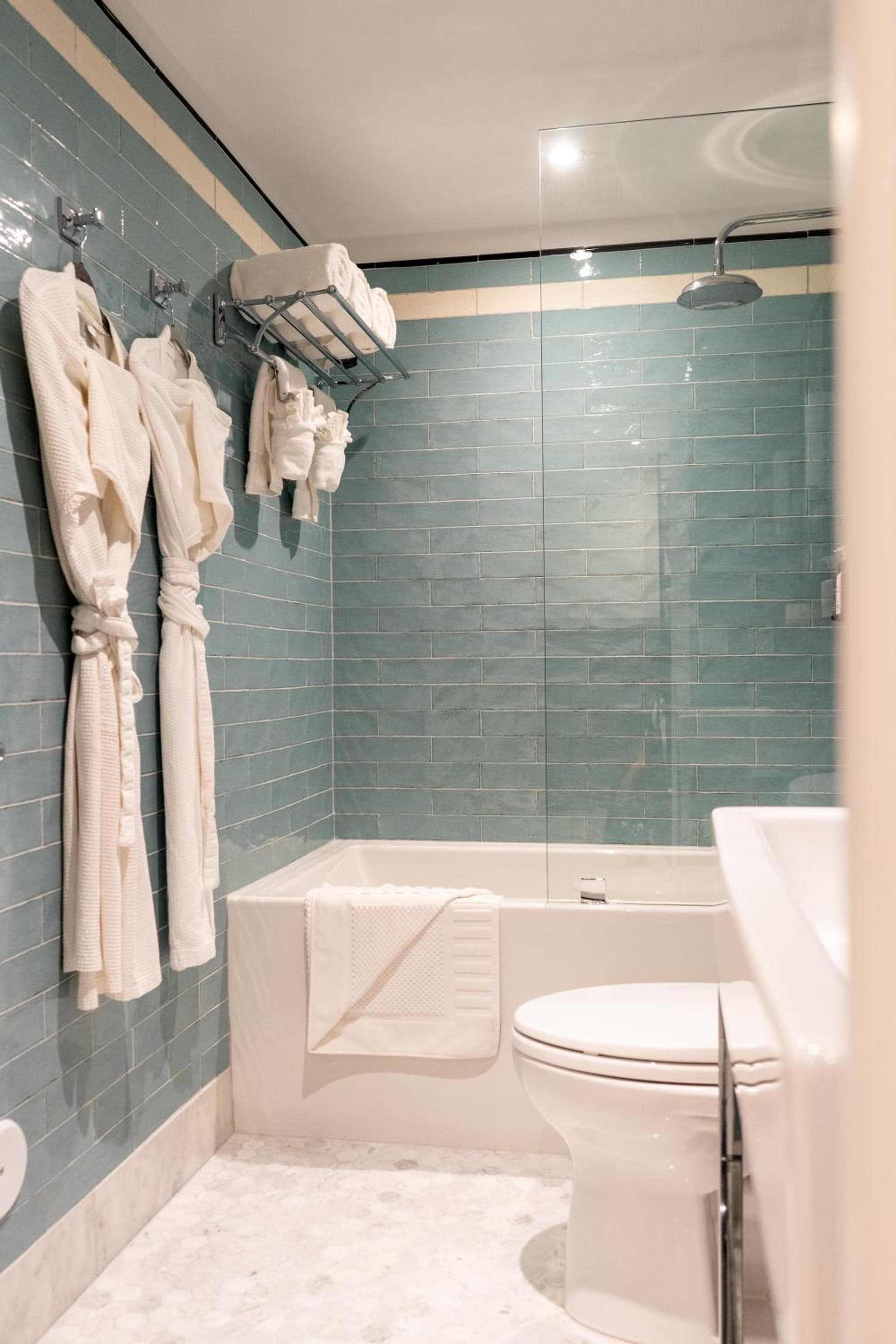 Nassau Suite South Beach, an All Suite Hotel gallery photo in Miami Beach, FL — image 8