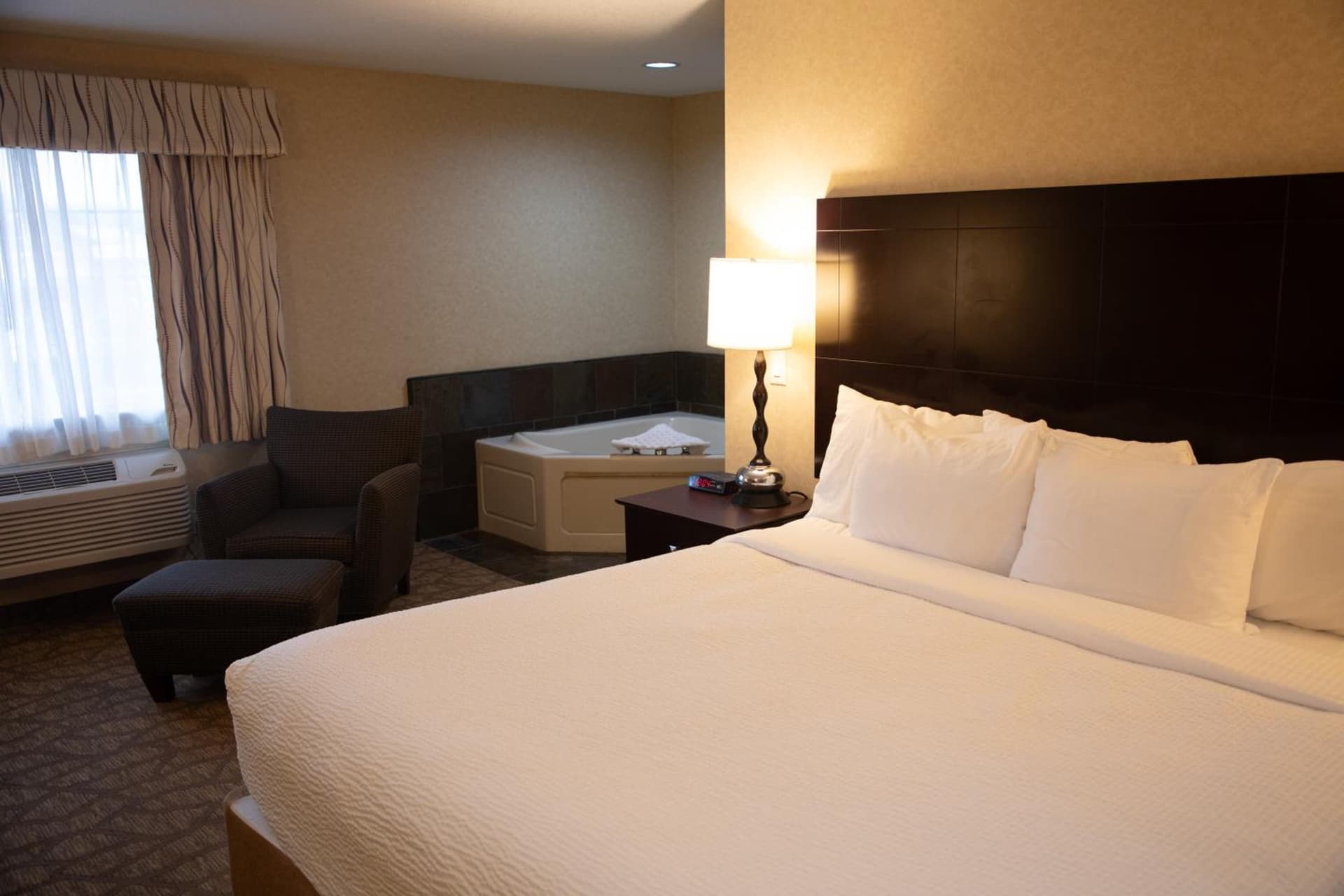 Best Western University Inn and Suites gallery photo in Forest Grove, OR — image 15