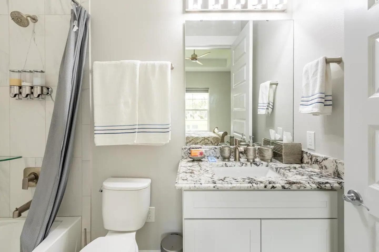 Voyager Inn interior in Merritt Island, FL — gallery photo 2