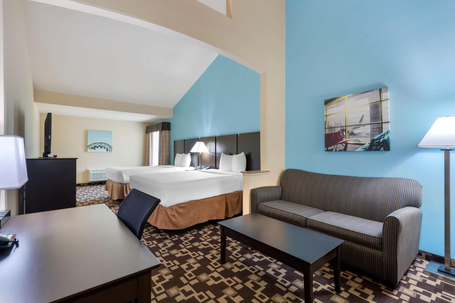 Best Western Plus Arlington North Hotel & Suites gallery photo in Arlington, TX — image 8