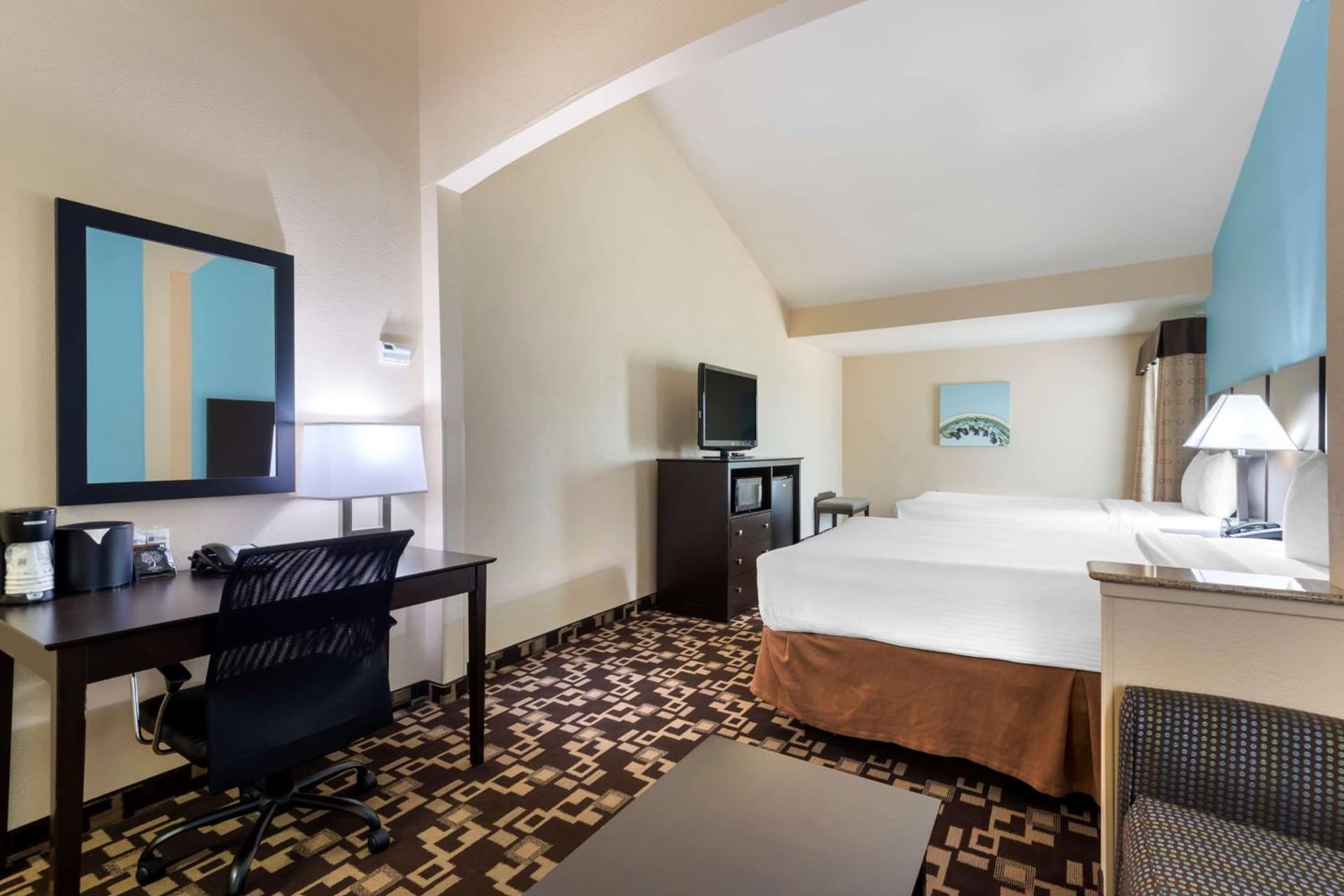 Best Western Plus Arlington North Hotel & Suites gallery photo in Arlington, TX — image 16