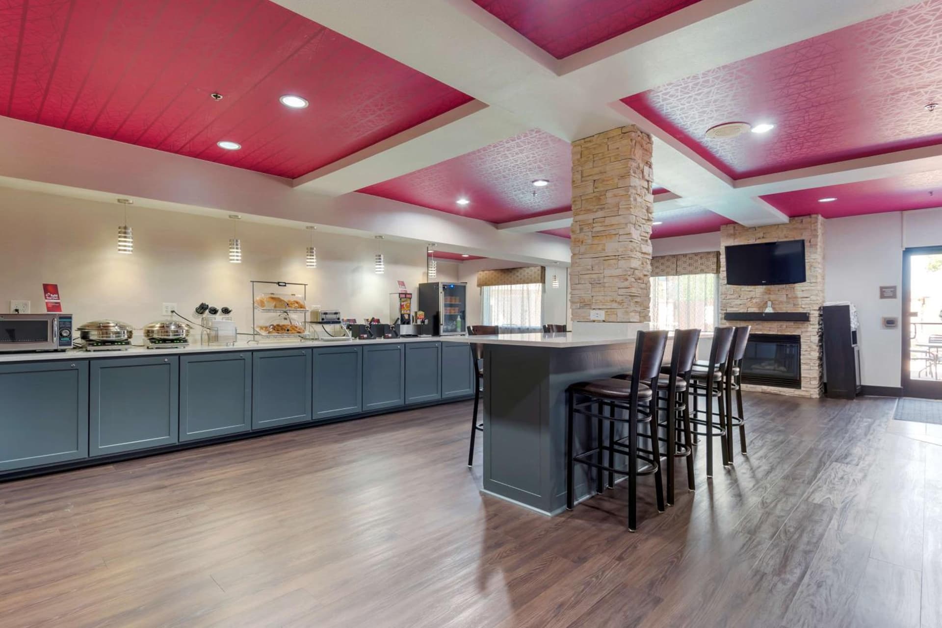 Best Western Plus Arlington North Hotel & Suites gallery photo in Arlington, TX — image 12