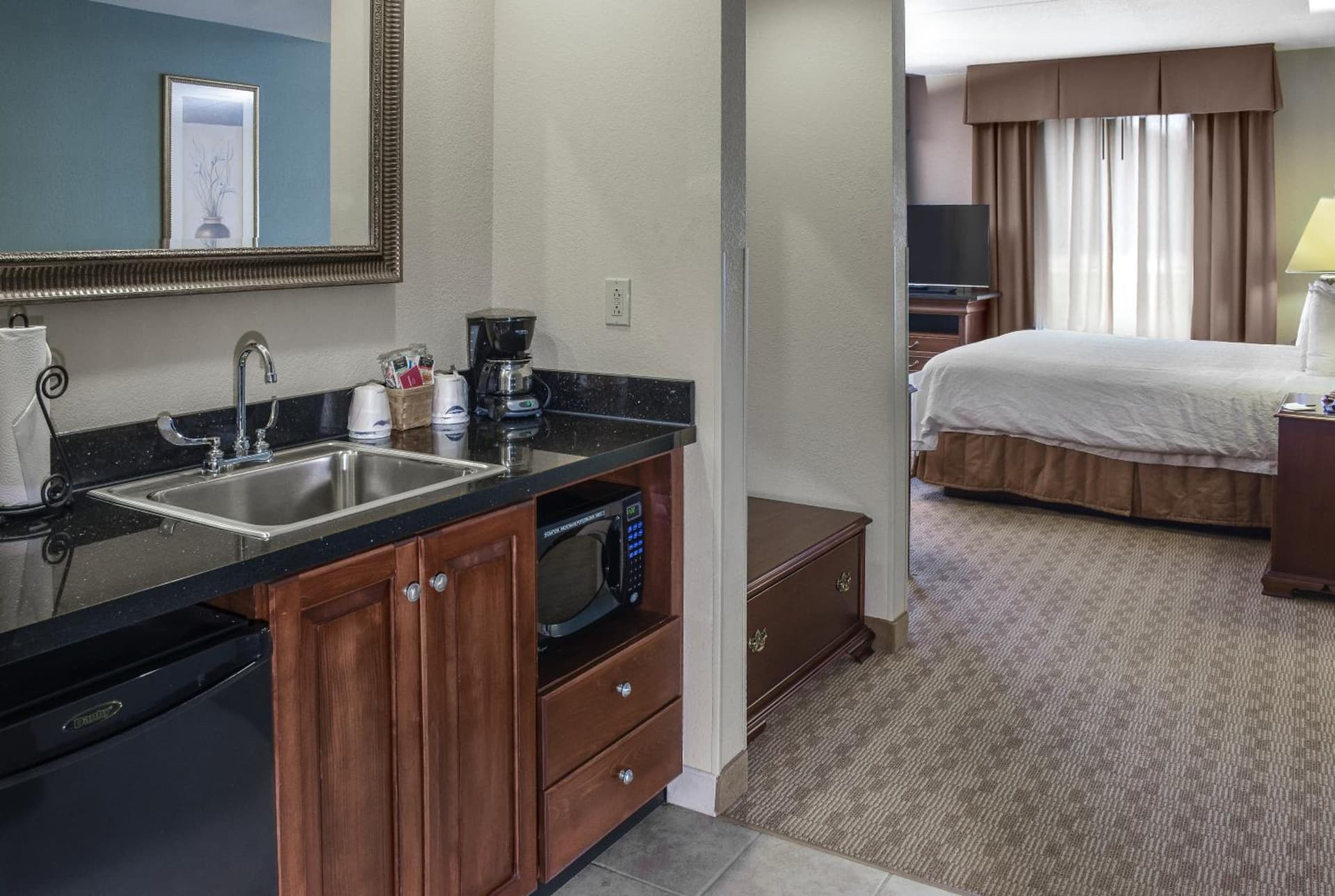 Hampton Inn & Suites Youngstown-Canfield gallery photo in Canfield, OH — image 25