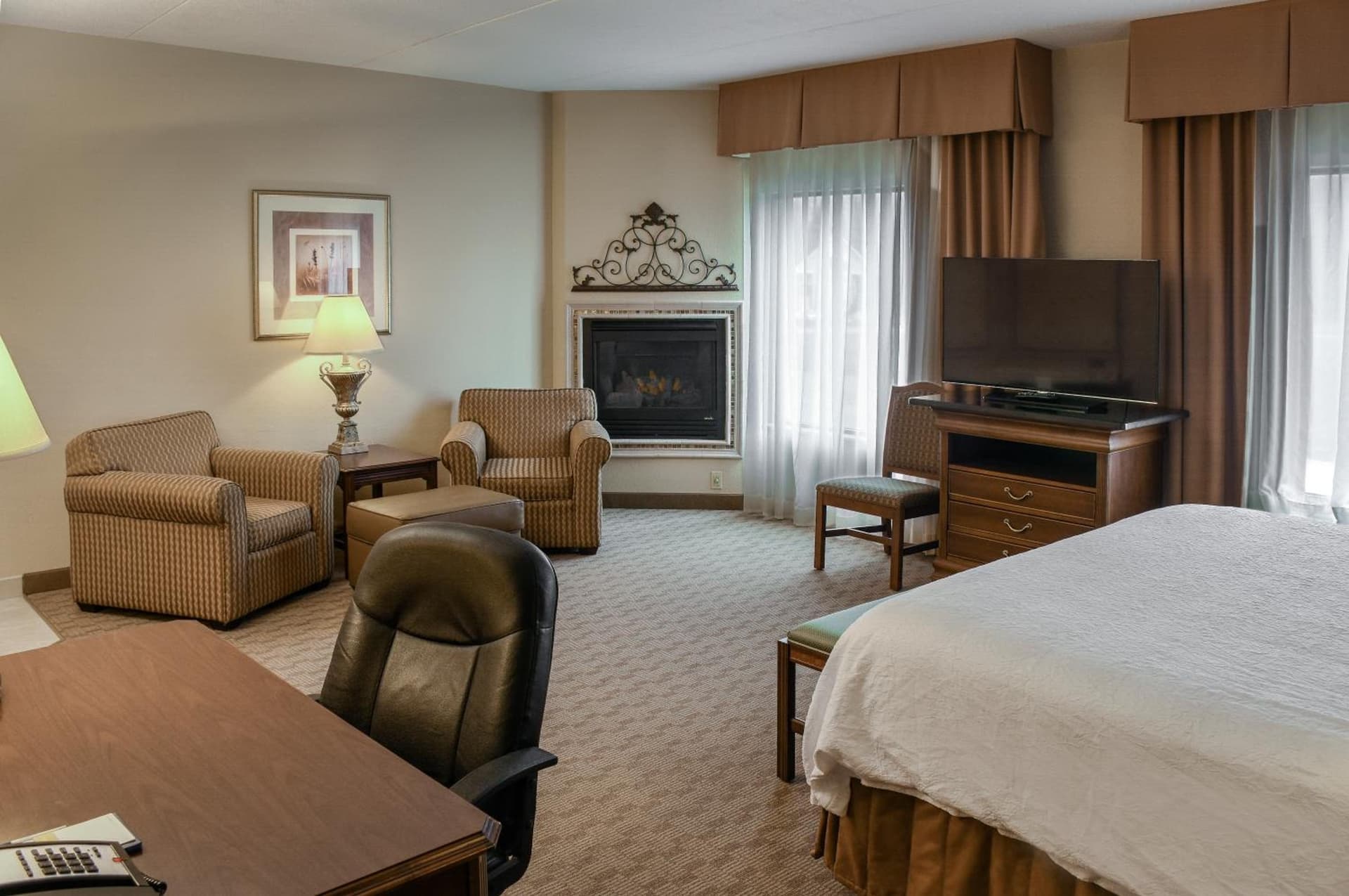 Hampton Inn & Suites Youngstown-Canfield gallery photo in Canfield, OH — image 7