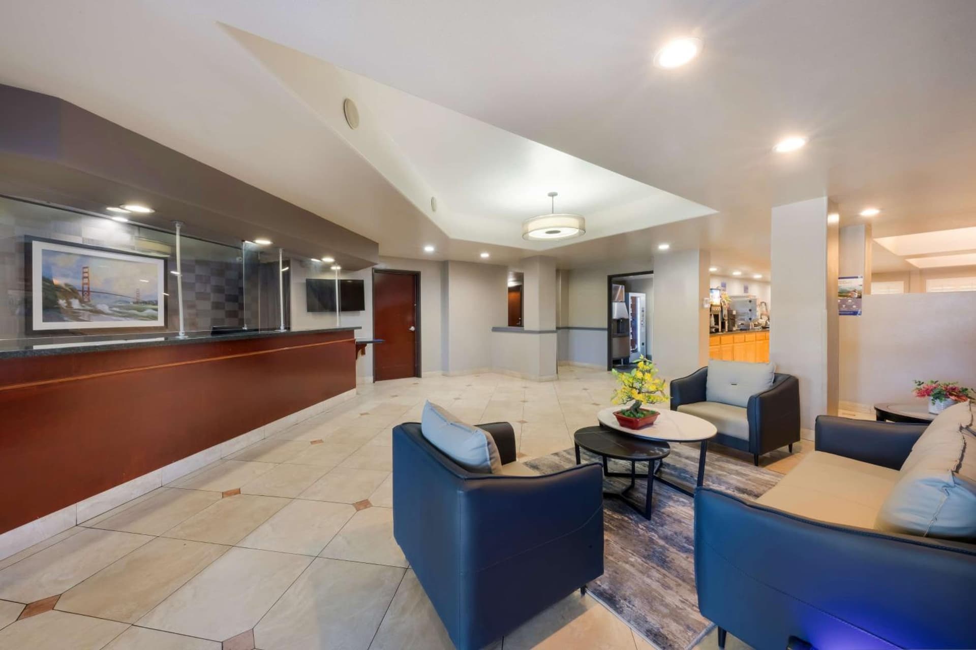 Best Western Lanai Garden Inn & Suites property views in San Jose, CA — gallery photo 3