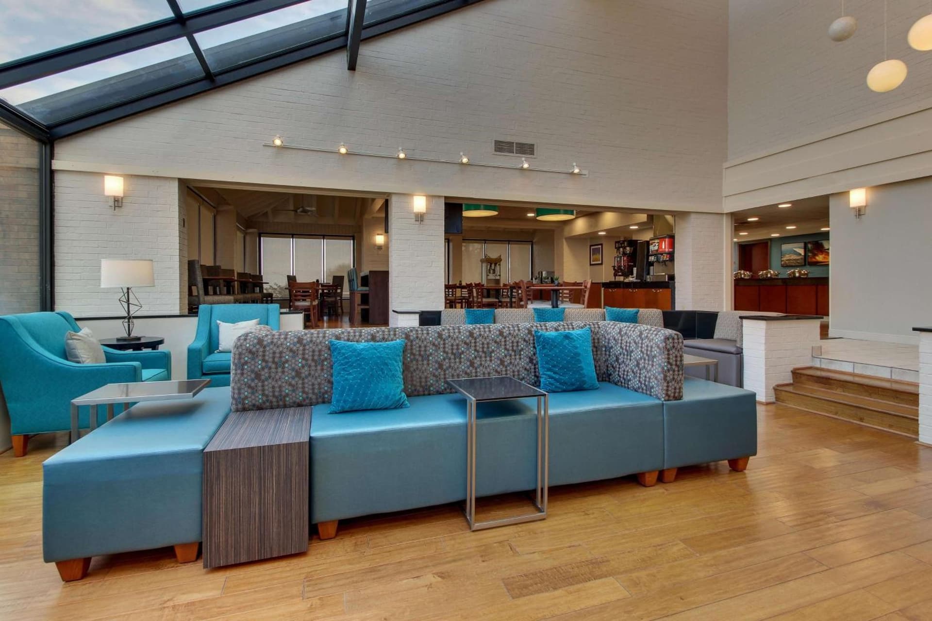 Pear Tree Inn St. Louis Airport gallery photo in Edmundson, MO — image 23