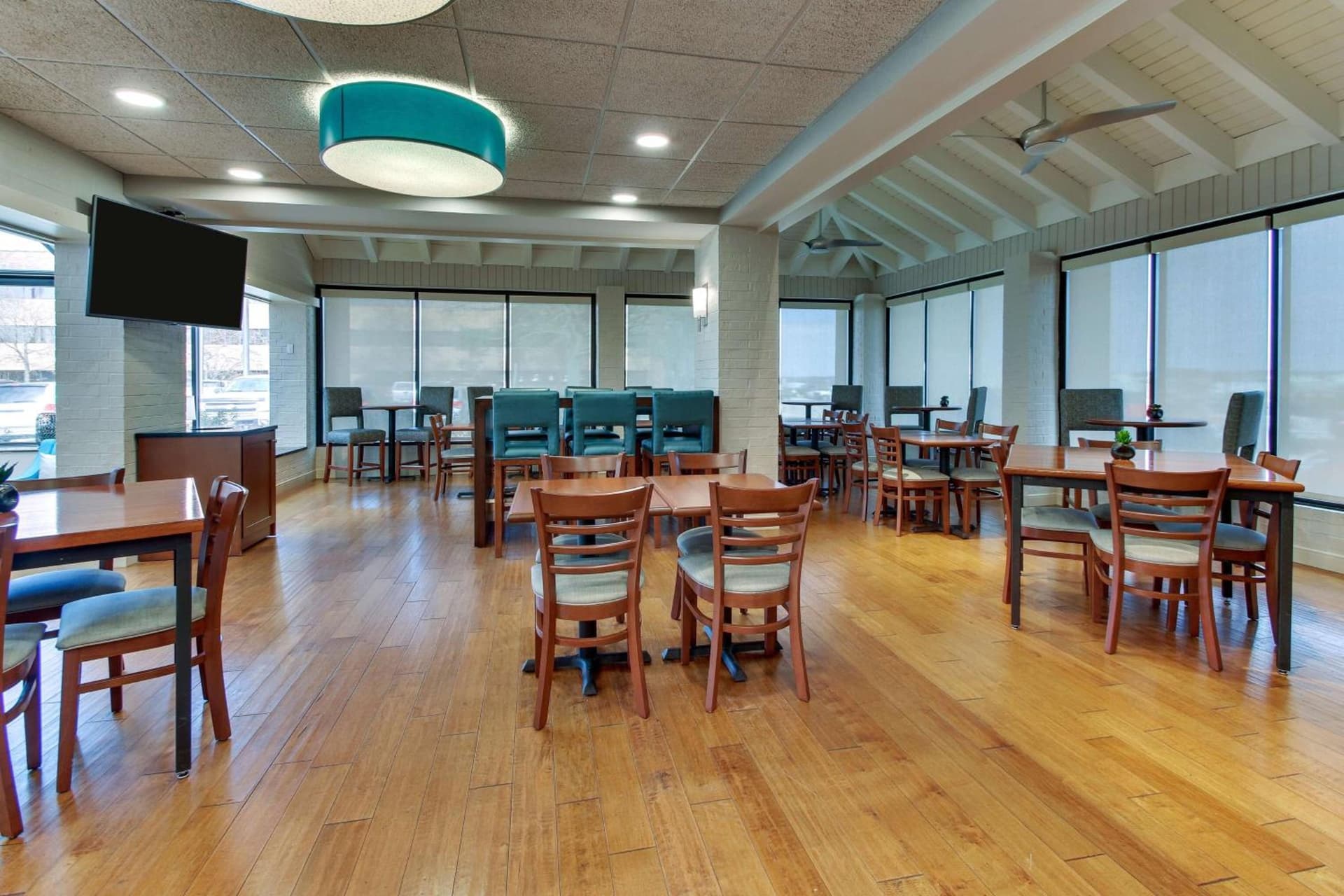 Pear Tree Inn St. Louis Airport gallery photo in Edmundson, MO — image 19