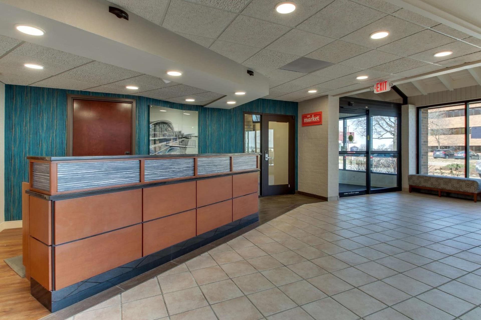Pear Tree Inn St. Louis Airport gallery photo in Edmundson, MO — image 15