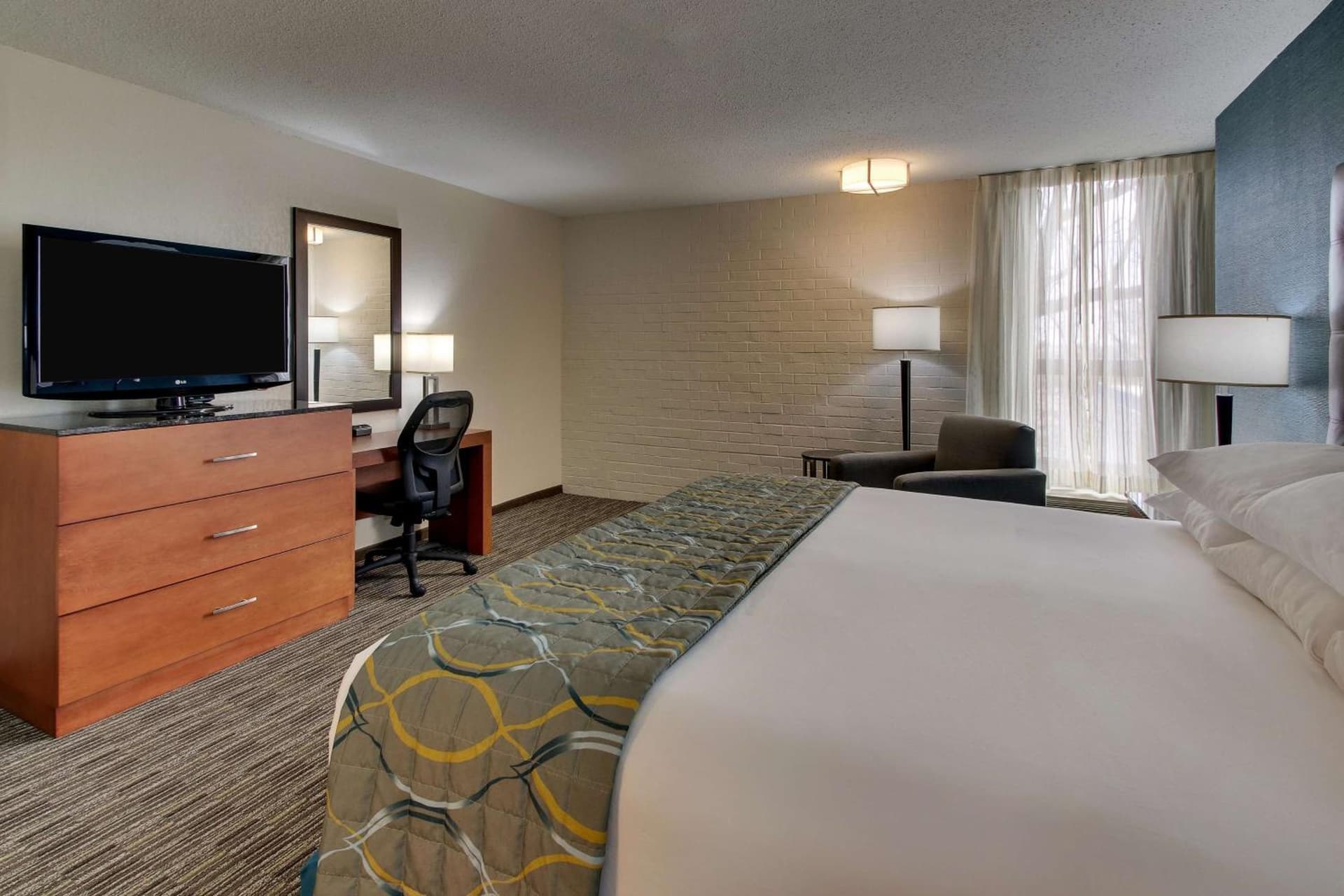 Pear Tree Inn St. Louis Airport gallery photo in Edmundson, MO — image 21