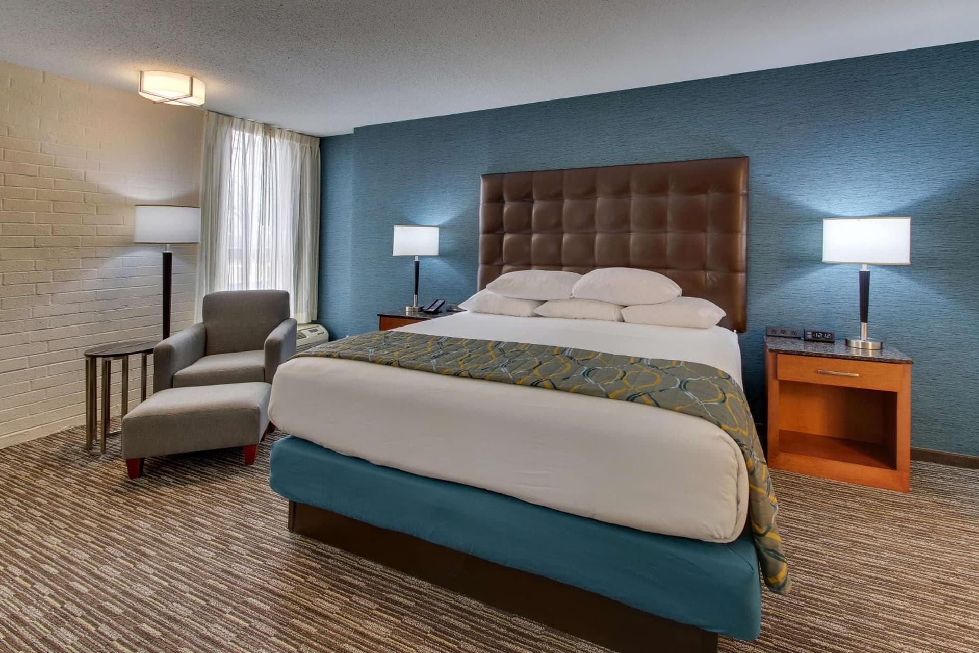 Pear Tree Inn St. Louis Airport gallery photo in Edmundson, MO — image 37