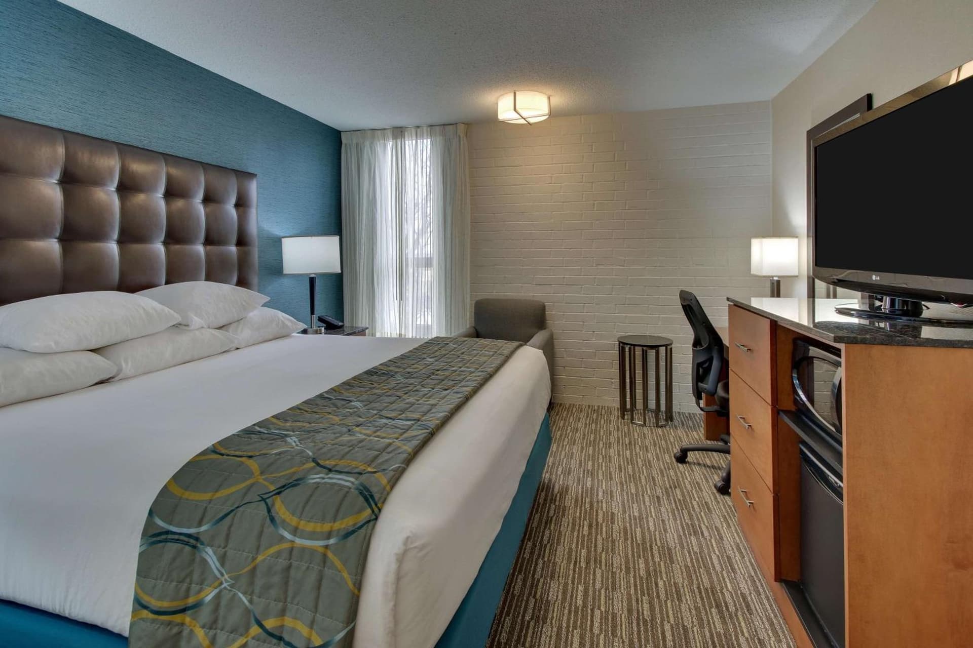 Pear Tree Inn St. Louis Airport gallery photo in Edmundson, MO — image 18