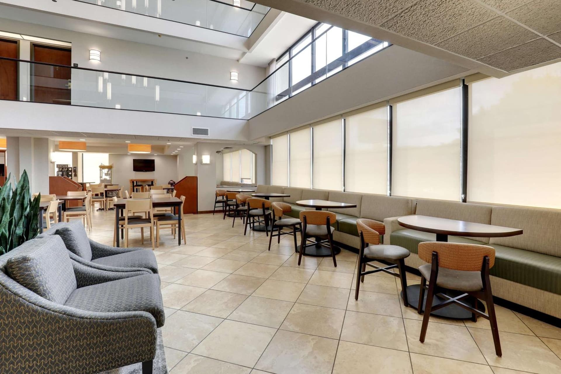 Drury Inn & Suites Atlanta Marietta gallery photo in Marietta, GA — image 40