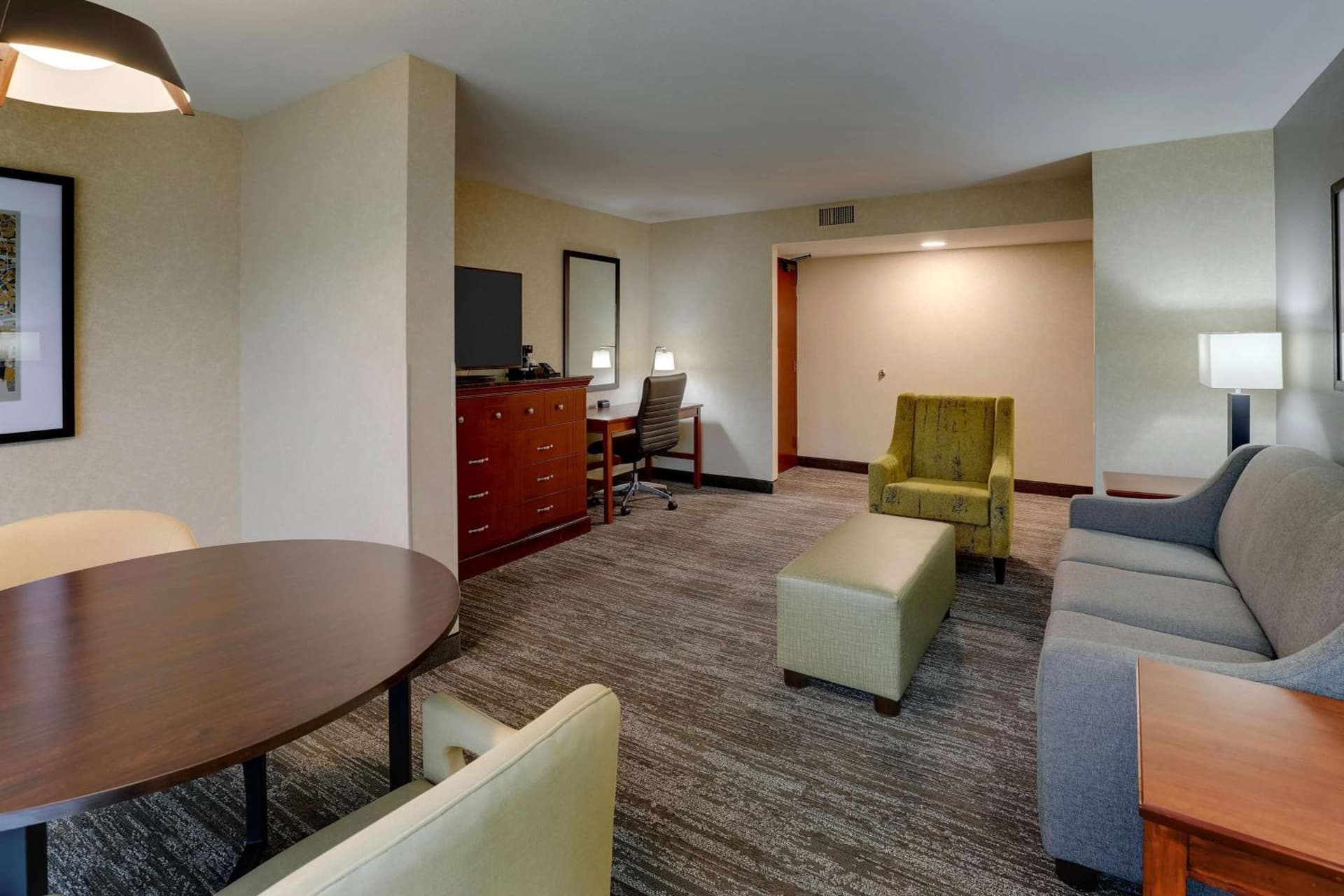 Drury Inn & Suites Atlanta Marietta property views in Marietta, GA — gallery photo 3