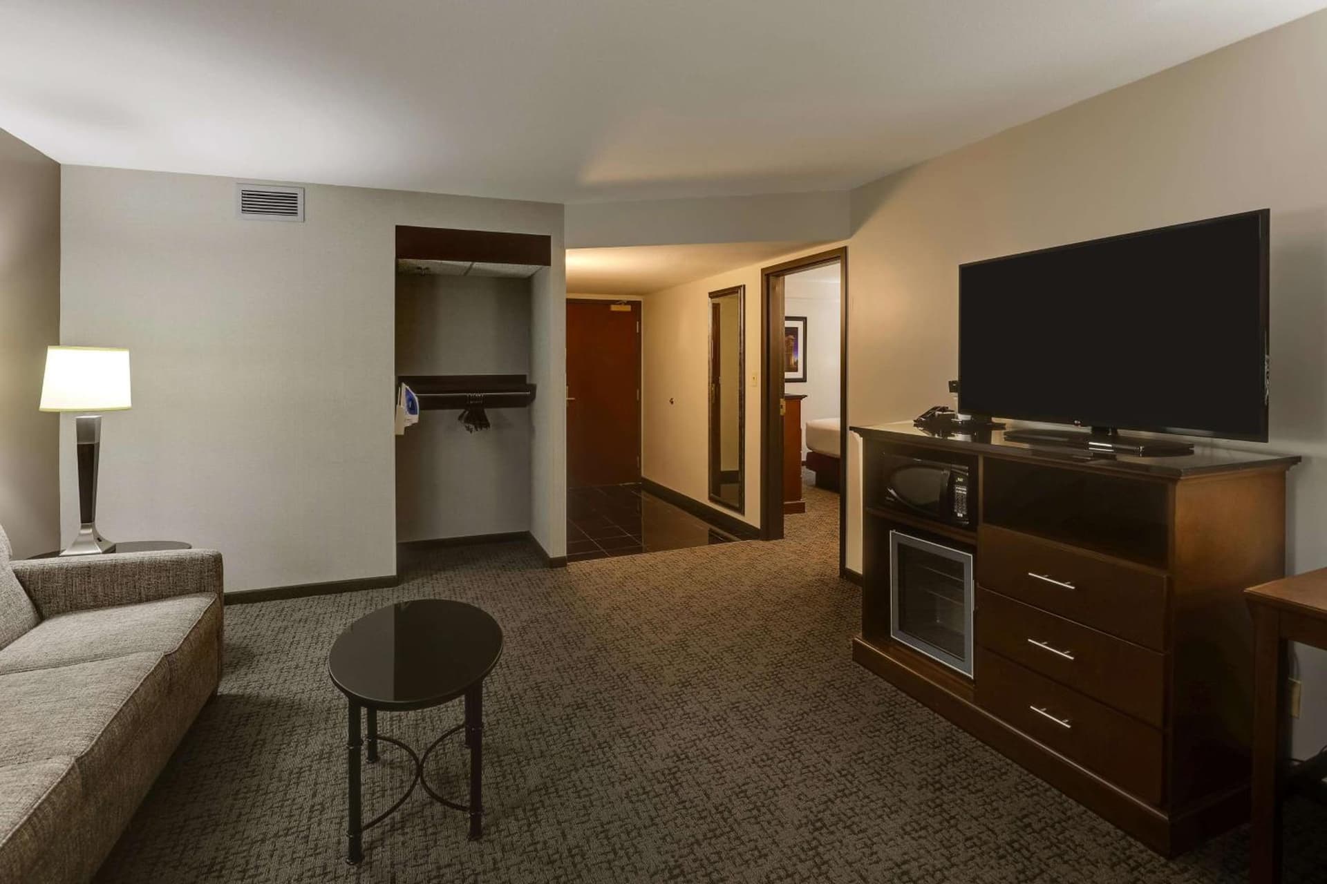 Drury Inn & Suites Columbus Dublin gallery photo in Dublin, OH — image 4
