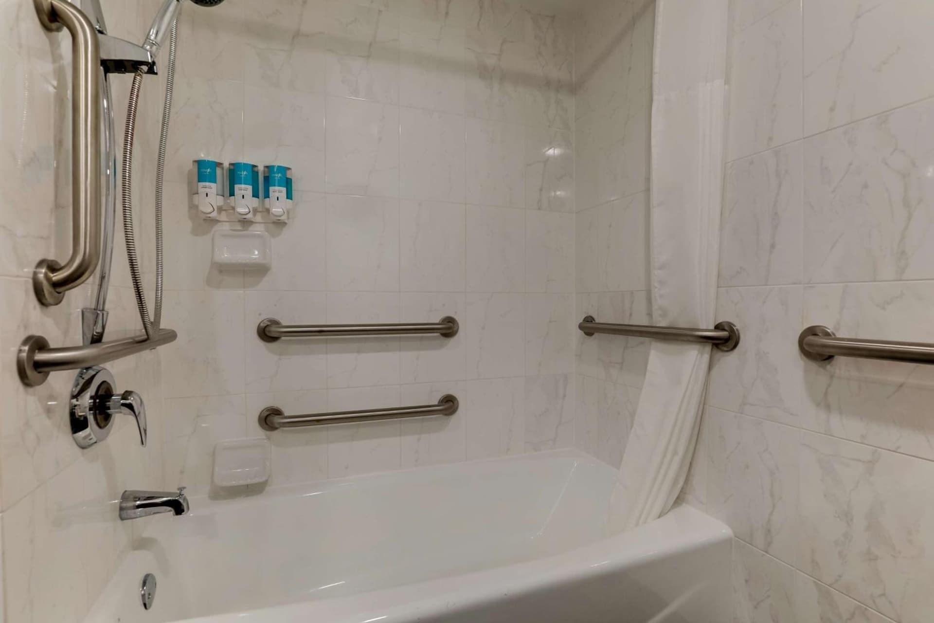Drury Inn & Suites Columbus Dublin gallery photo in Dublin, OH — image 34