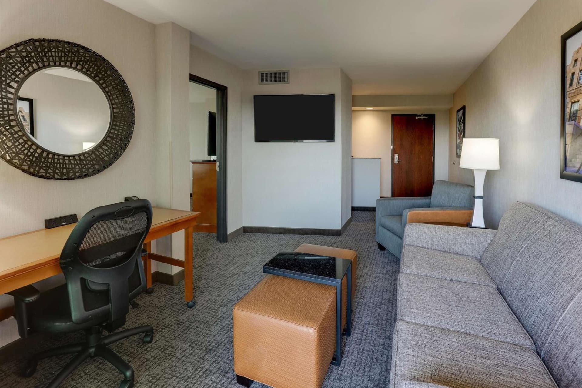 Drury Inn & Suites Phoenix Airport gallery photo in Phoenix, AZ — image 6