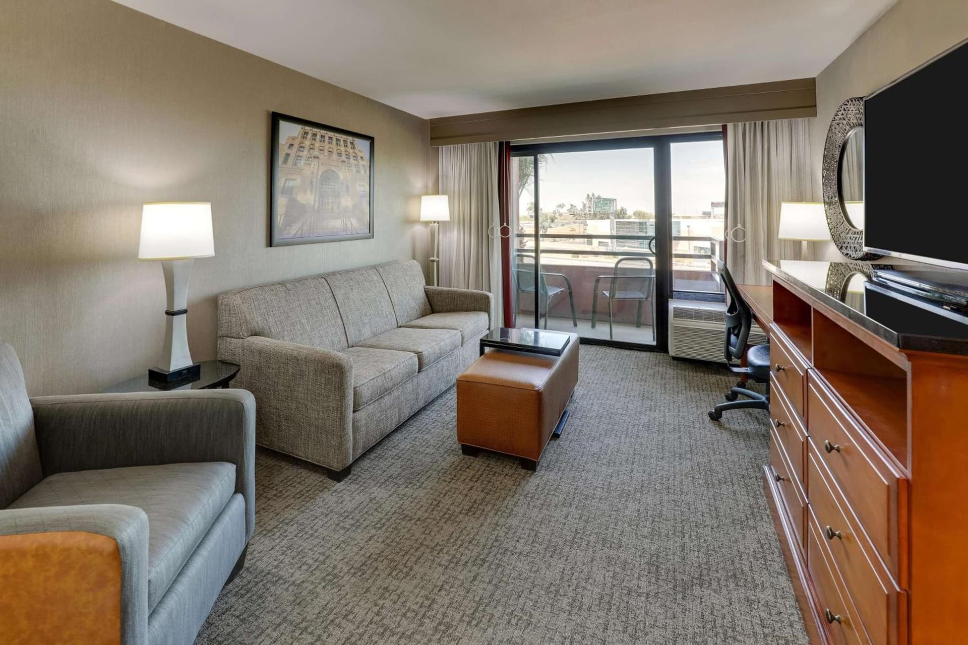 Drury Inn & Suites Phoenix Airport gallery photo in Phoenix, AZ — image 69