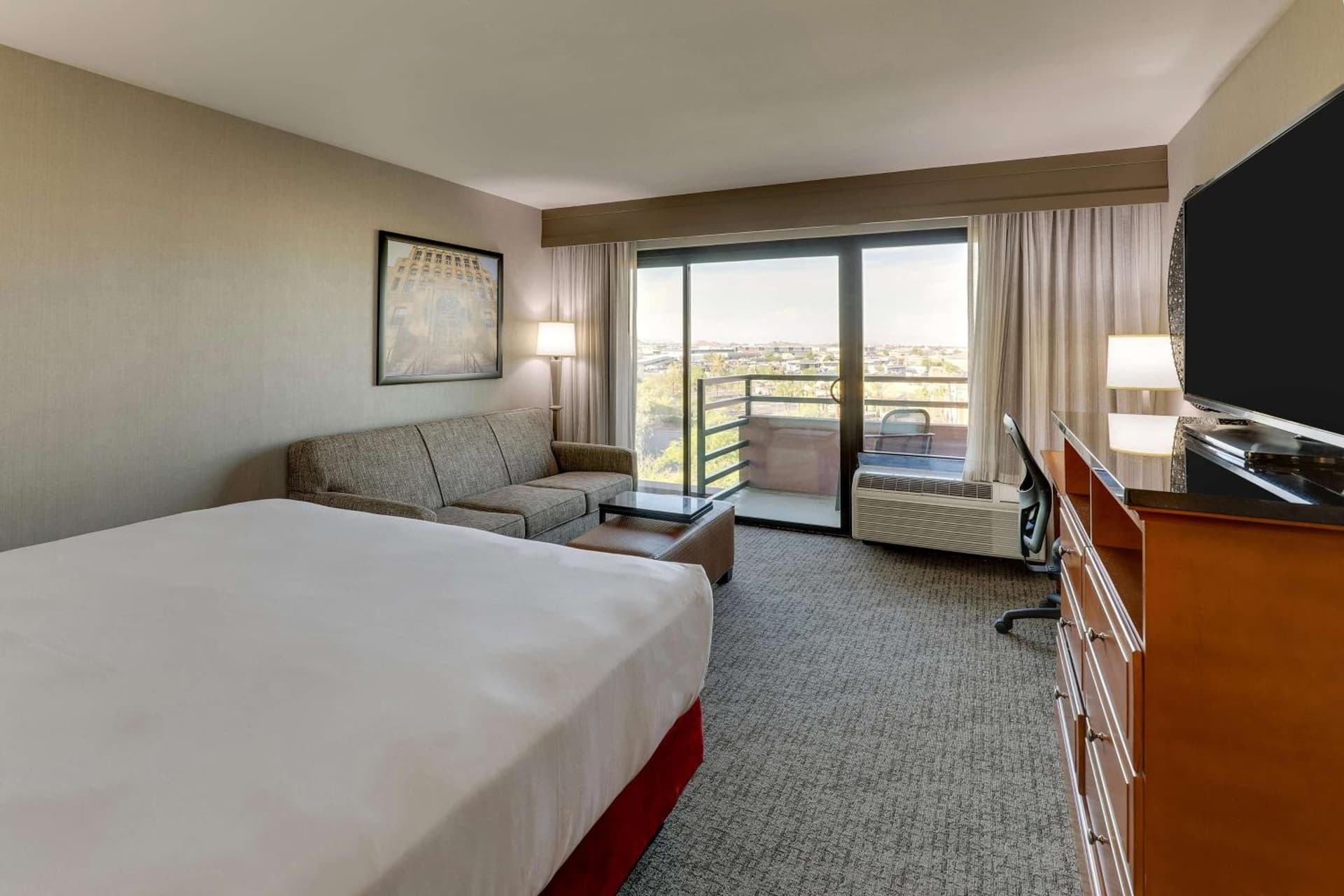 Drury Inn & Suites Phoenix Airport gallery photo in Phoenix, AZ — image 28