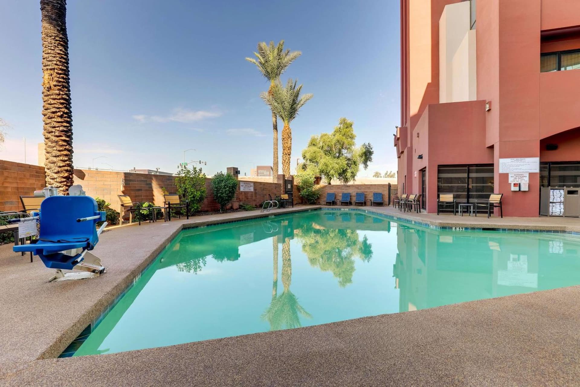 Drury Inn & Suites Phoenix Airport gallery photo in Phoenix, AZ — image 37
