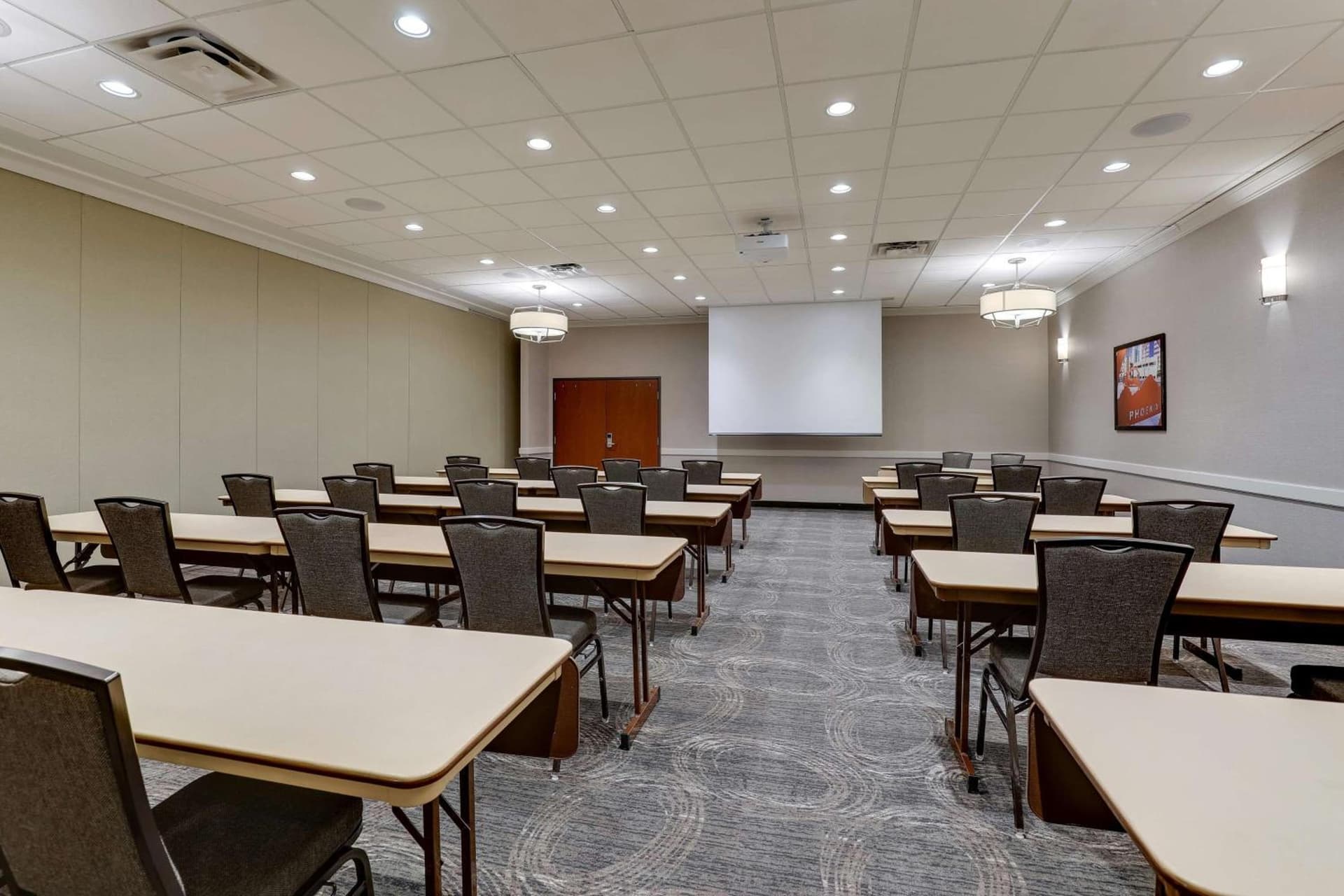 Drury Inn & Suites Phoenix Airport gallery photo in Phoenix, AZ — image 62