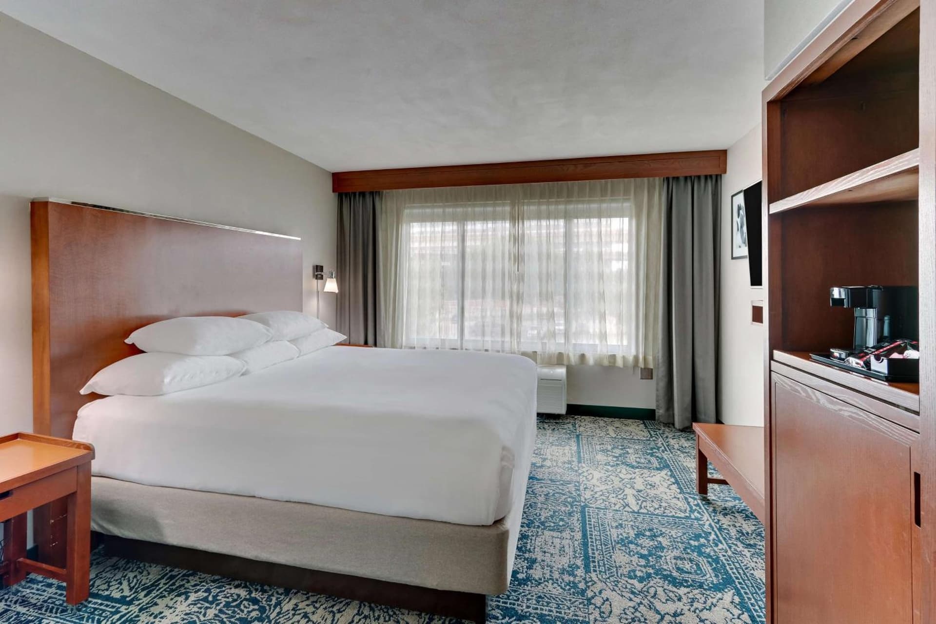 Wyndham Garden San Antonio Airport interior in San Antonio, TX — gallery photo 2