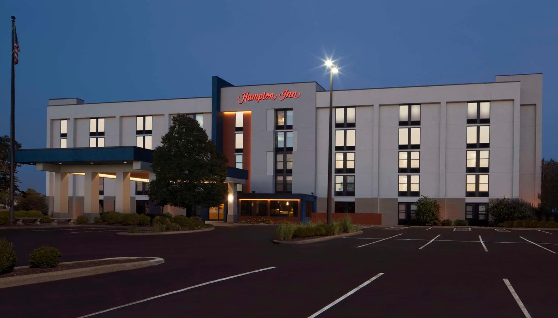 Hampton Inn Evansville property views in Evansville, IN — gallery photo 3