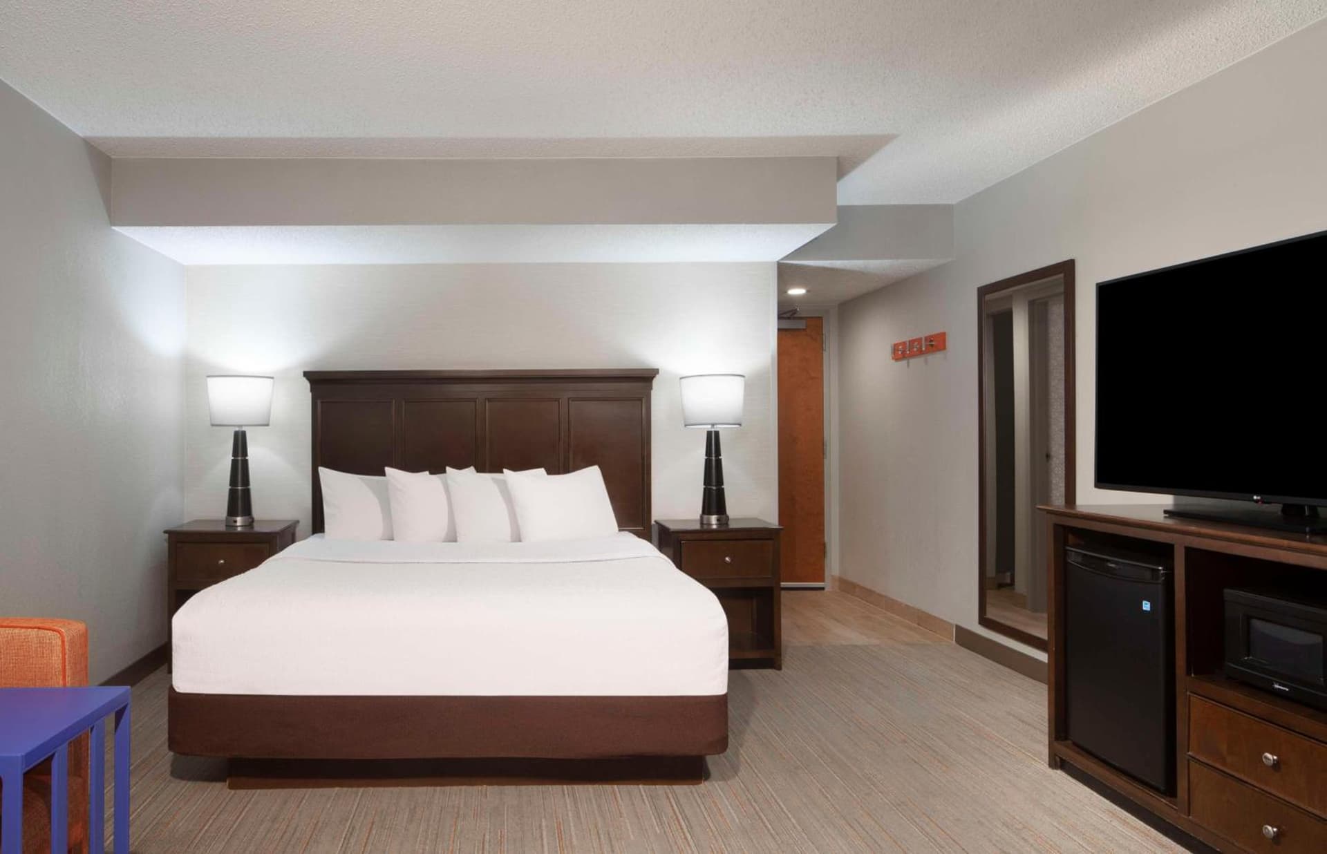Hampton Inn Evansville property views in Evansville, IN — gallery photo 3