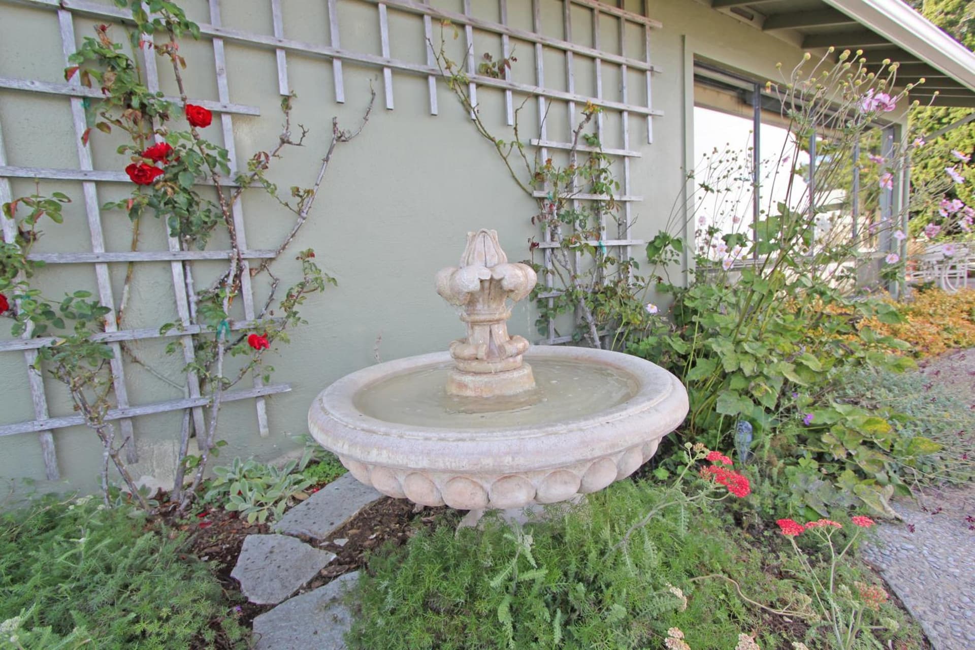 Sea & Sand Inn property views in Santa Cruz, CA — gallery photo 3