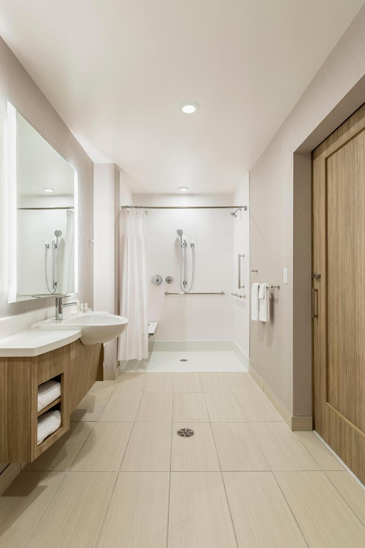 SpringHill Suites St. Paul Downtown gallery photo in Saint Paul, MN — image 9
