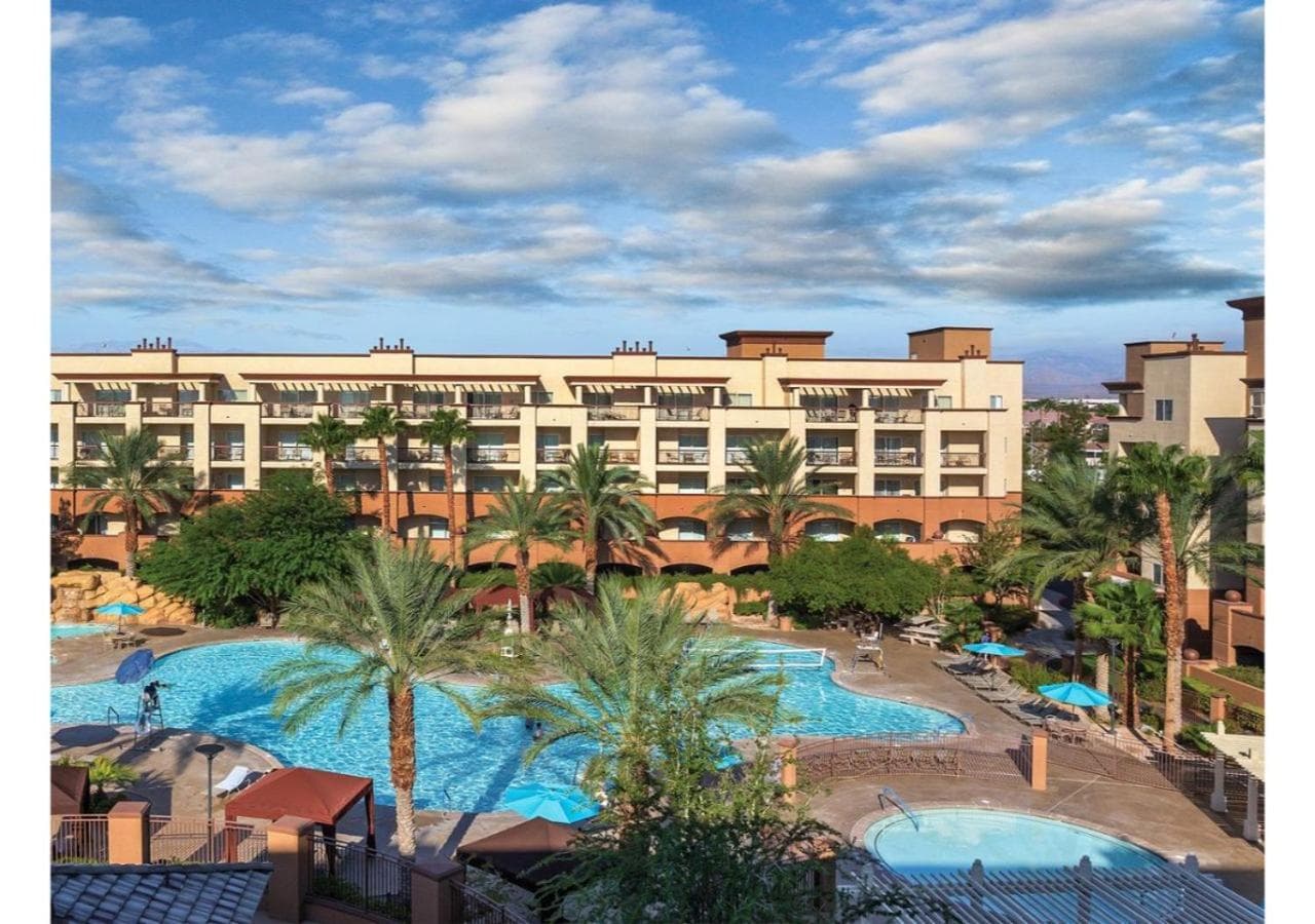 Exclusive Condo Retreat Featuring a Lazy River - Special Offer Now! property views in Las Vegas, NV — gallery photo 3