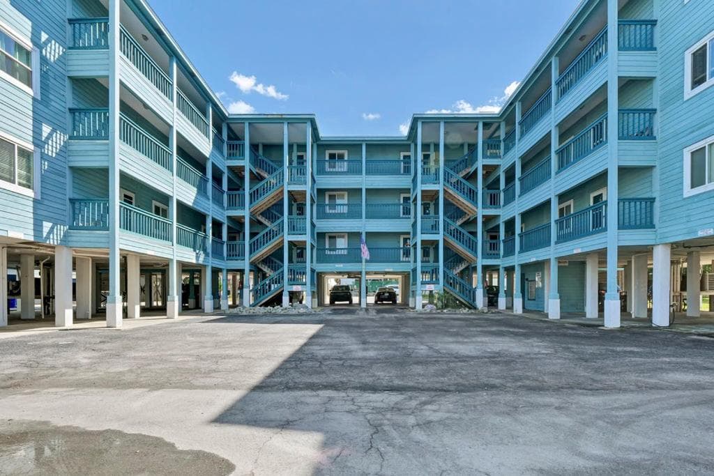 Portabella Paradise featured exterior or lobby in Carolina Beach, NC — similar hotel