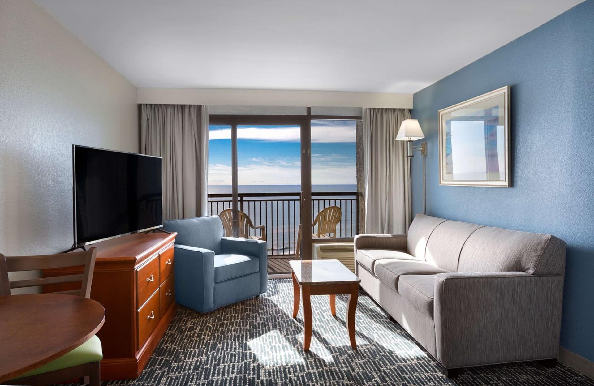 Dayton House Resort - BW Signature Collection interior in Myrtle Beach, SC — gallery photo 2