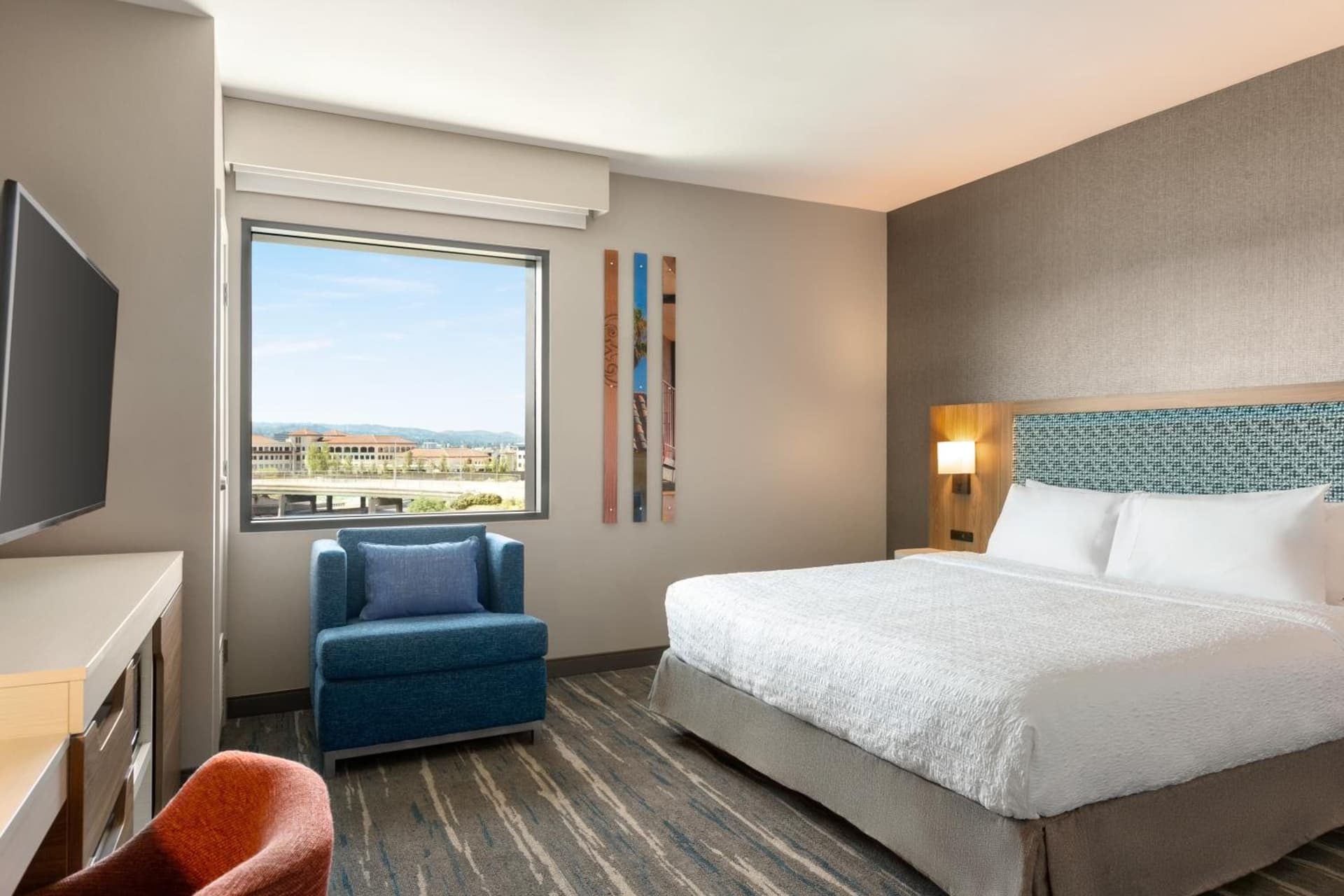 Hampton Inn & Suites San Mateo-San Francisco Airport gallery photo in San Mateo, CA — image 23