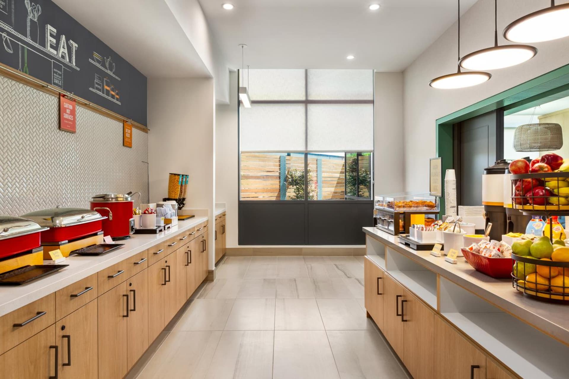 Hampton Inn & Suites San Mateo-San Francisco Airport gallery photo in San Mateo, CA — image 28