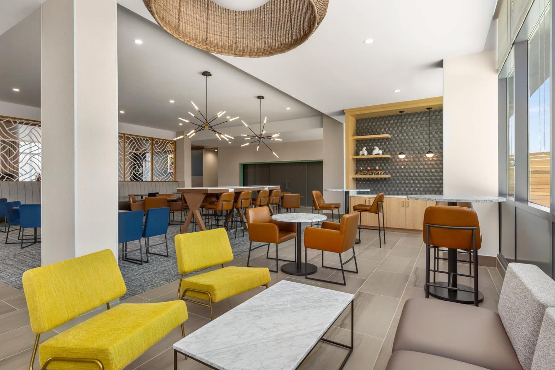 Hampton Inn & Suites San Mateo-San Francisco Airport gallery photo in San Mateo, CA — image 12
